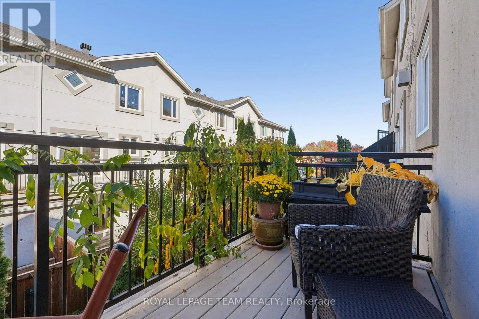 11 CRAFTSMAN PRIVATE