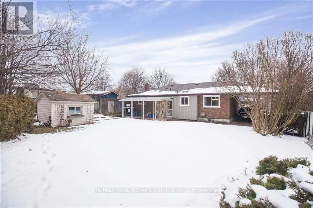 LOWER - 119 ALISON AVENUE