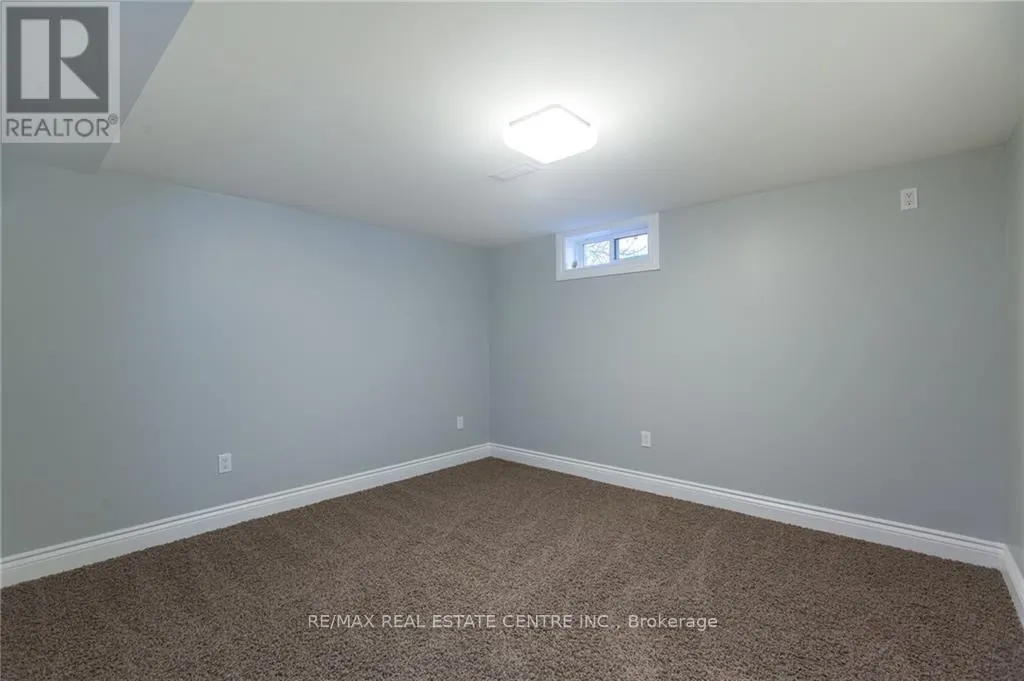 LOWER - 119 ALISON AVENUE