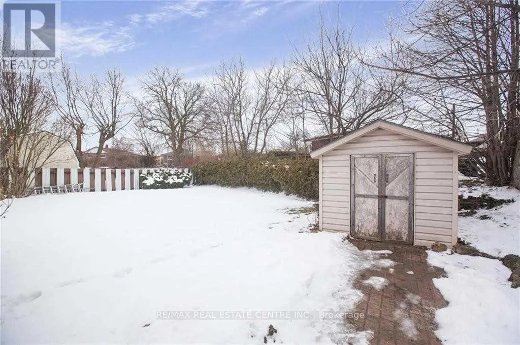 LOWER - 119 ALISON AVENUE