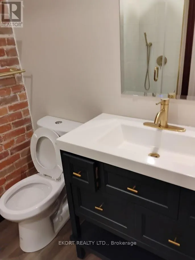 3 - 251 FRONT STREET #3