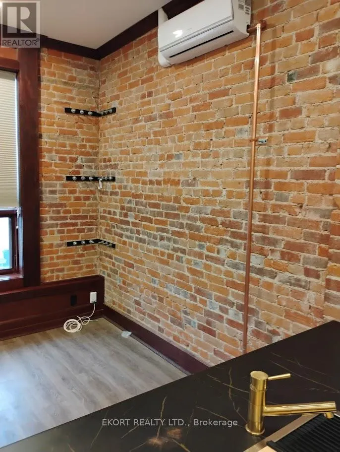 3 - 251 FRONT STREET #3