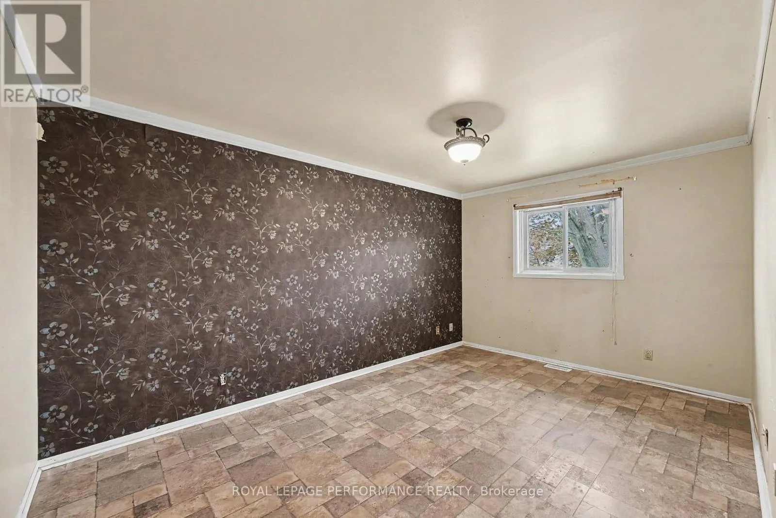 281 MEADOWVALE CRESCENT