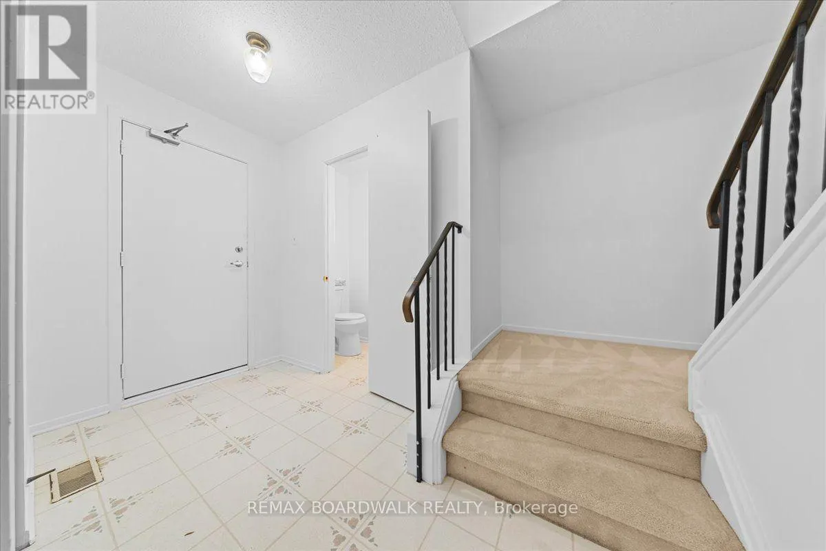1025 ARROWHEAD PLACE