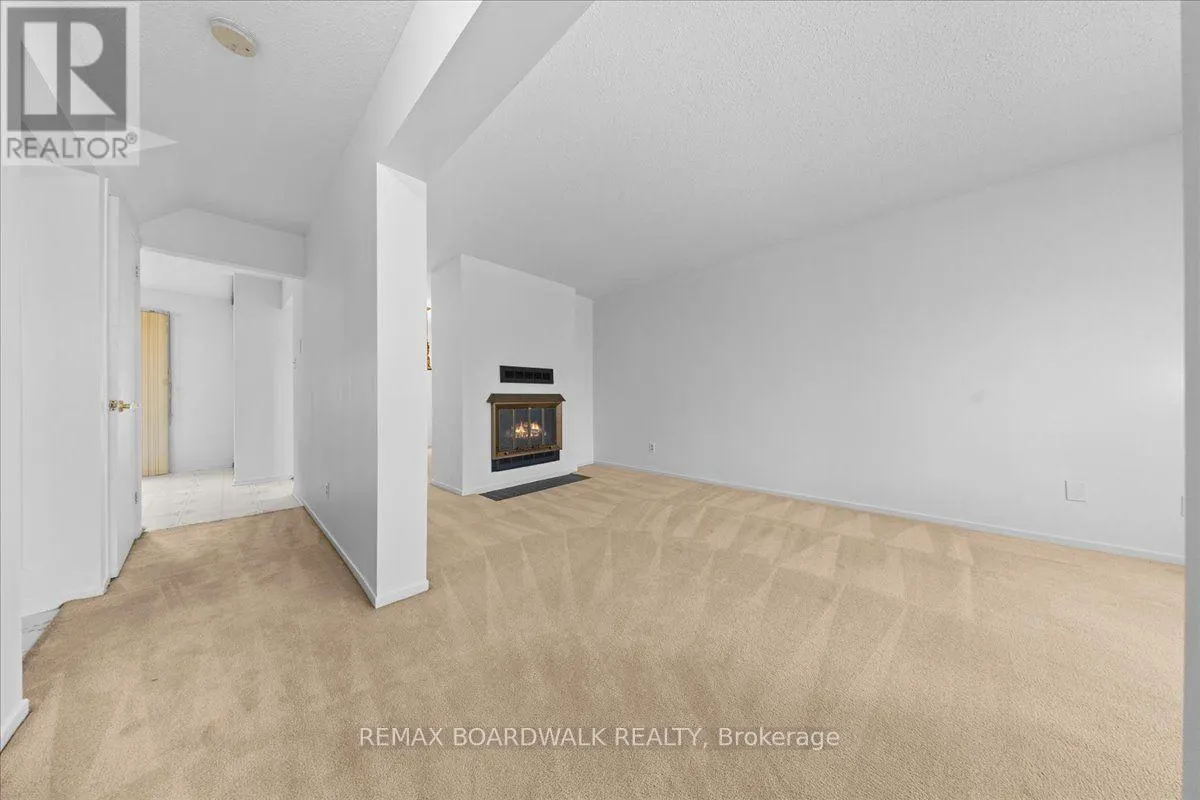 1025 ARROWHEAD PLACE