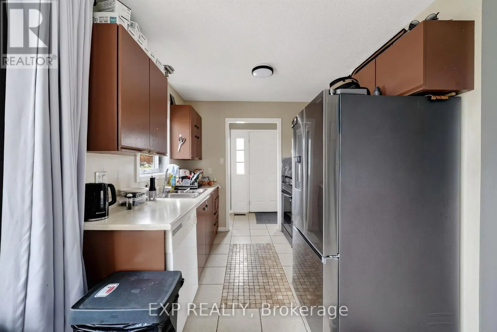 327 ANGELA CRESCENT