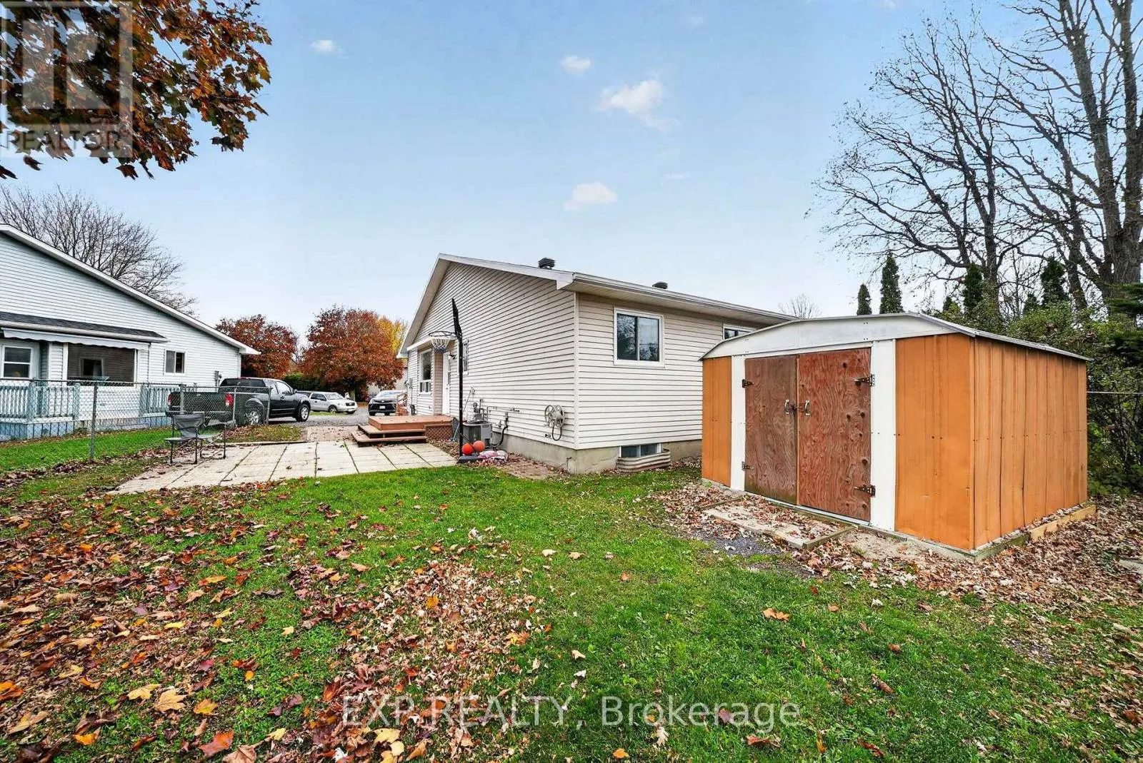 327 ANGELA CRESCENT