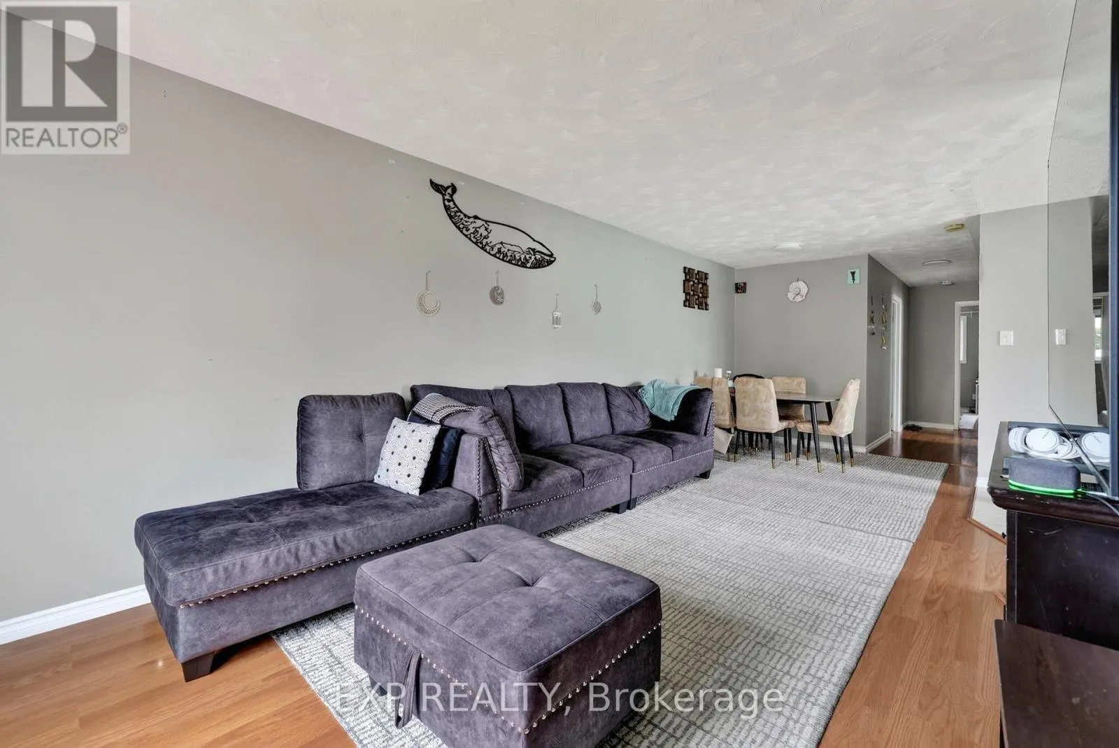 327 ANGELA CRESCENT