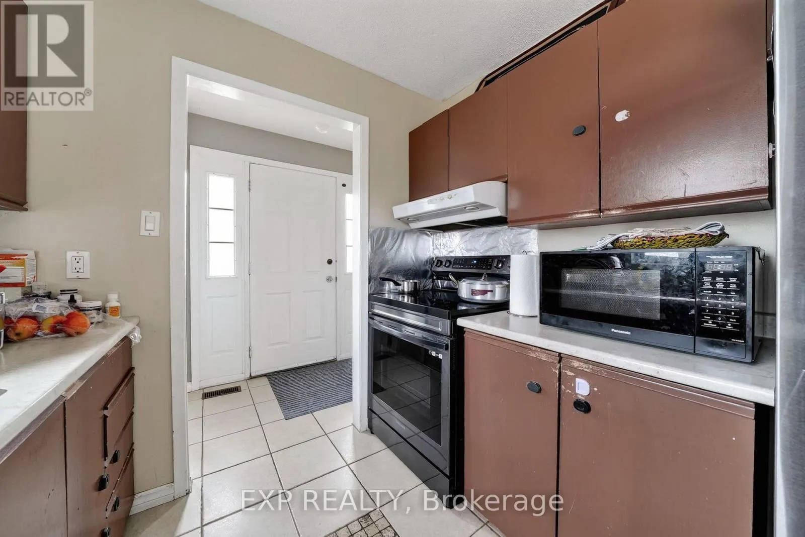 327 ANGELA CRESCENT