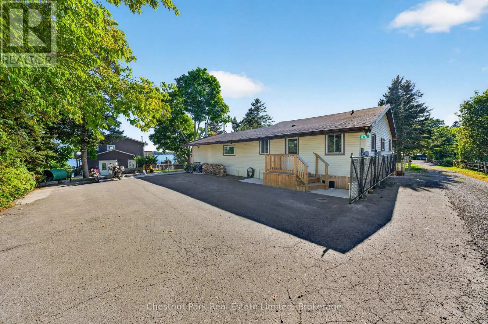 87 MCKENZIE LANE