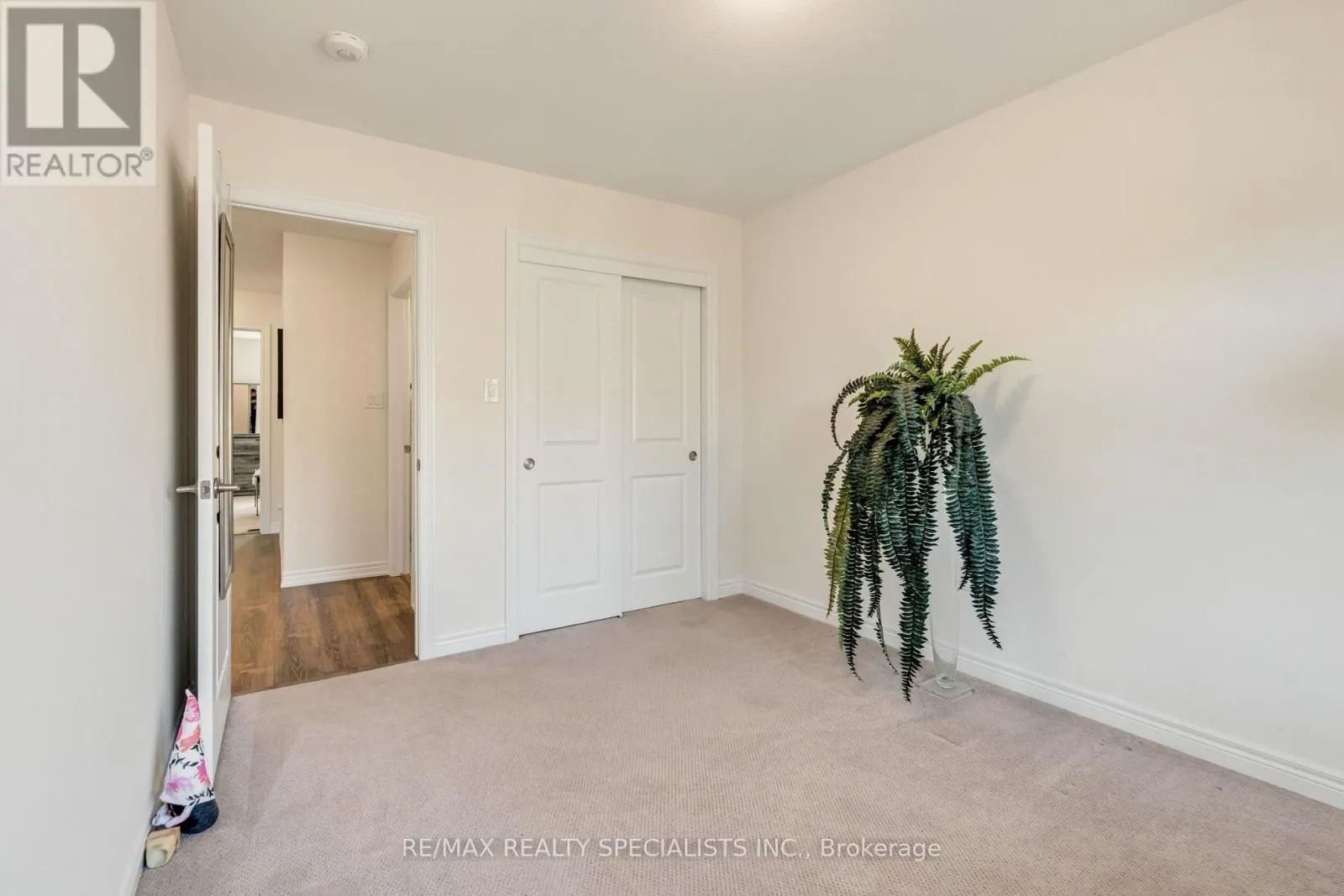 12 WALTERS LANE