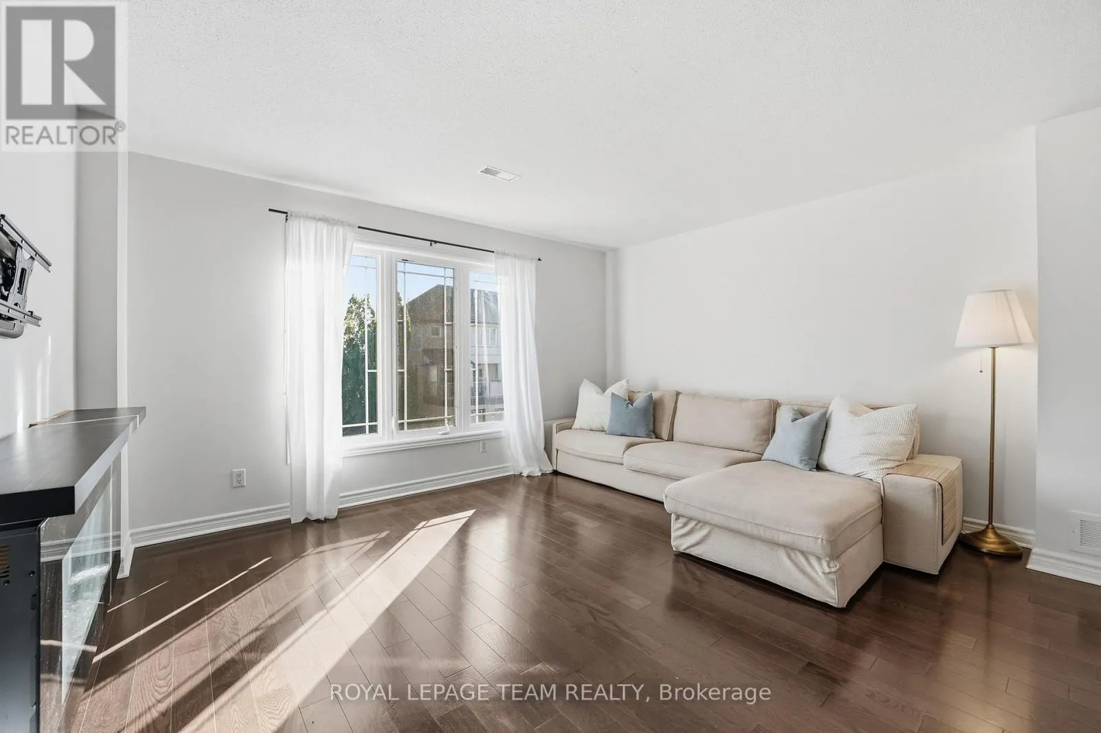 128 PASEO PRIVATE