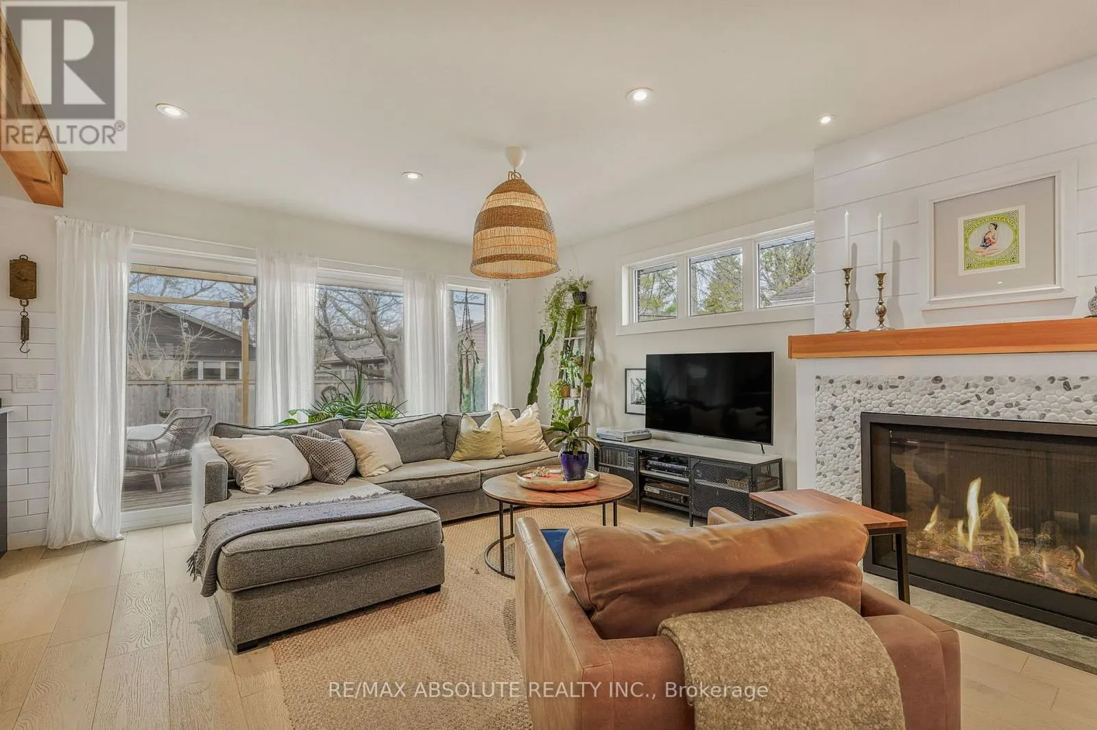 836 QUINLAN ROAD