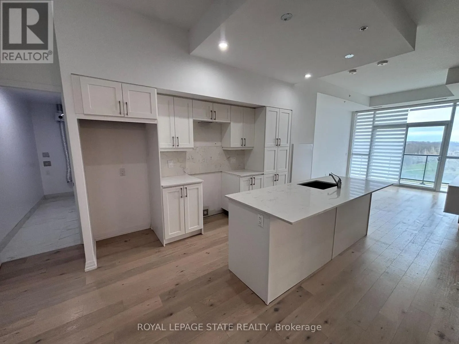 803 - 7711 GREEN VISTA GATE