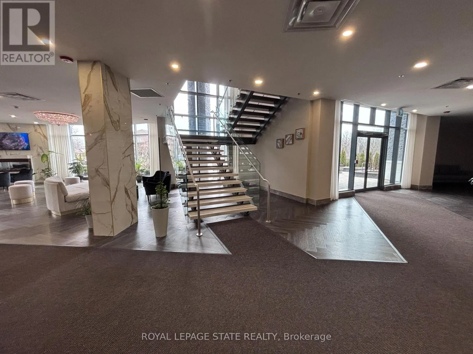803 - 7711 GREEN VISTA GATE