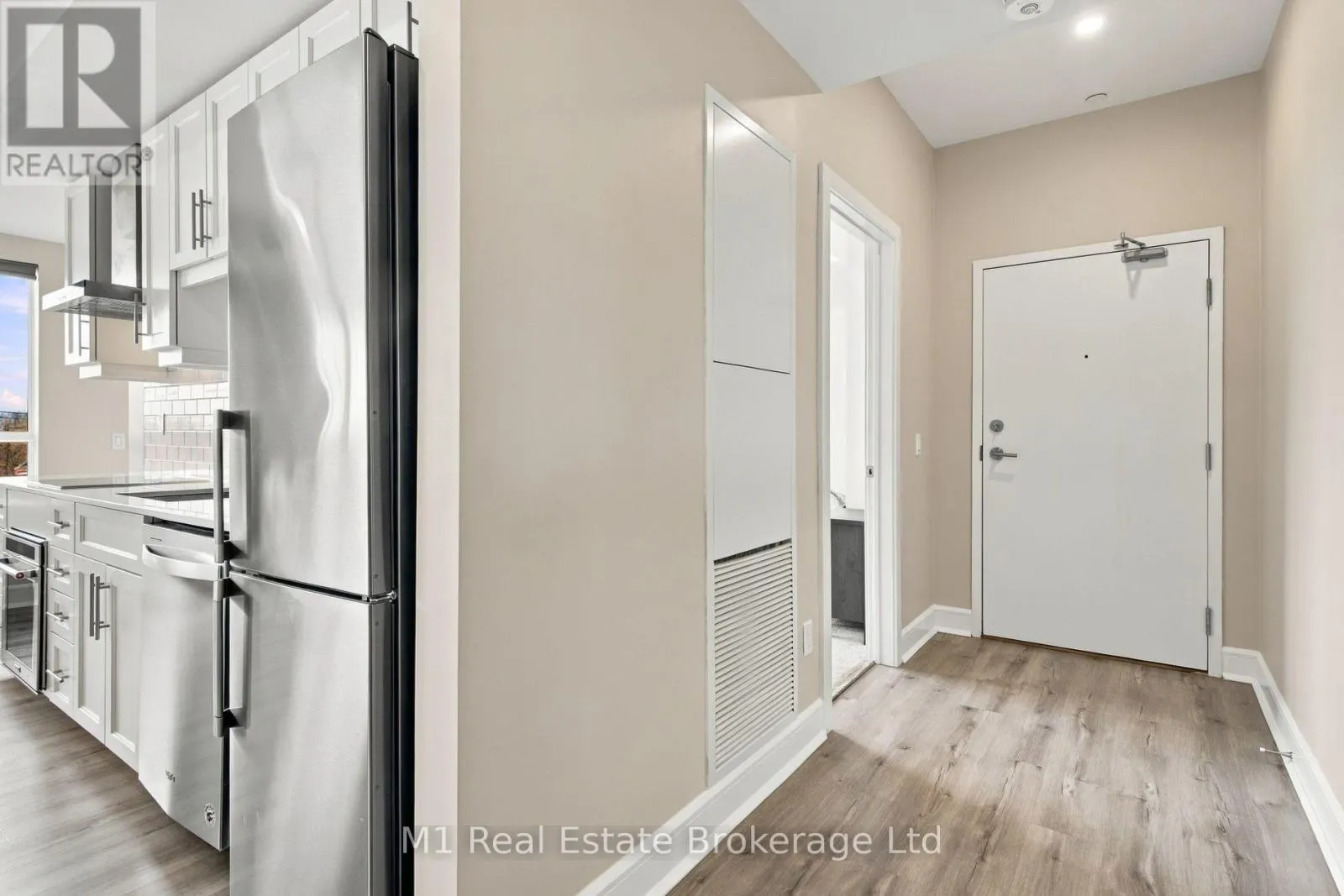 602 - 247 NORTHFIELD DRIVE E #602