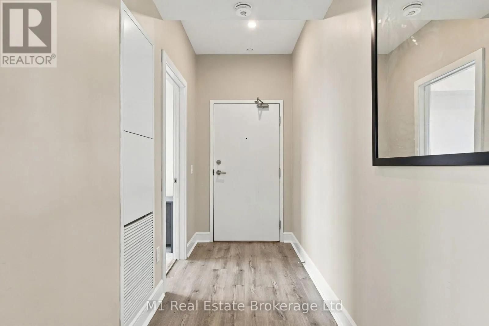 602 - 247 NORTHFIELD DRIVE E #602