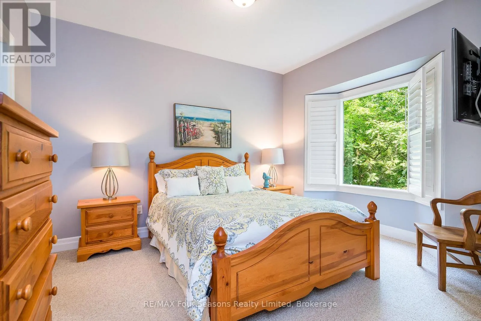 114 - 184 SNOWBRIDGE WAY #114