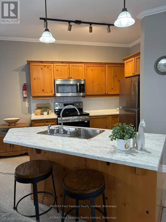 114 - 184 SNOWBRIDGE WAY #114
