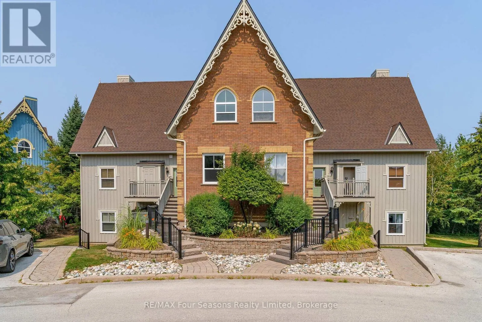 114 - 184 SNOWBRIDGE WAY #114