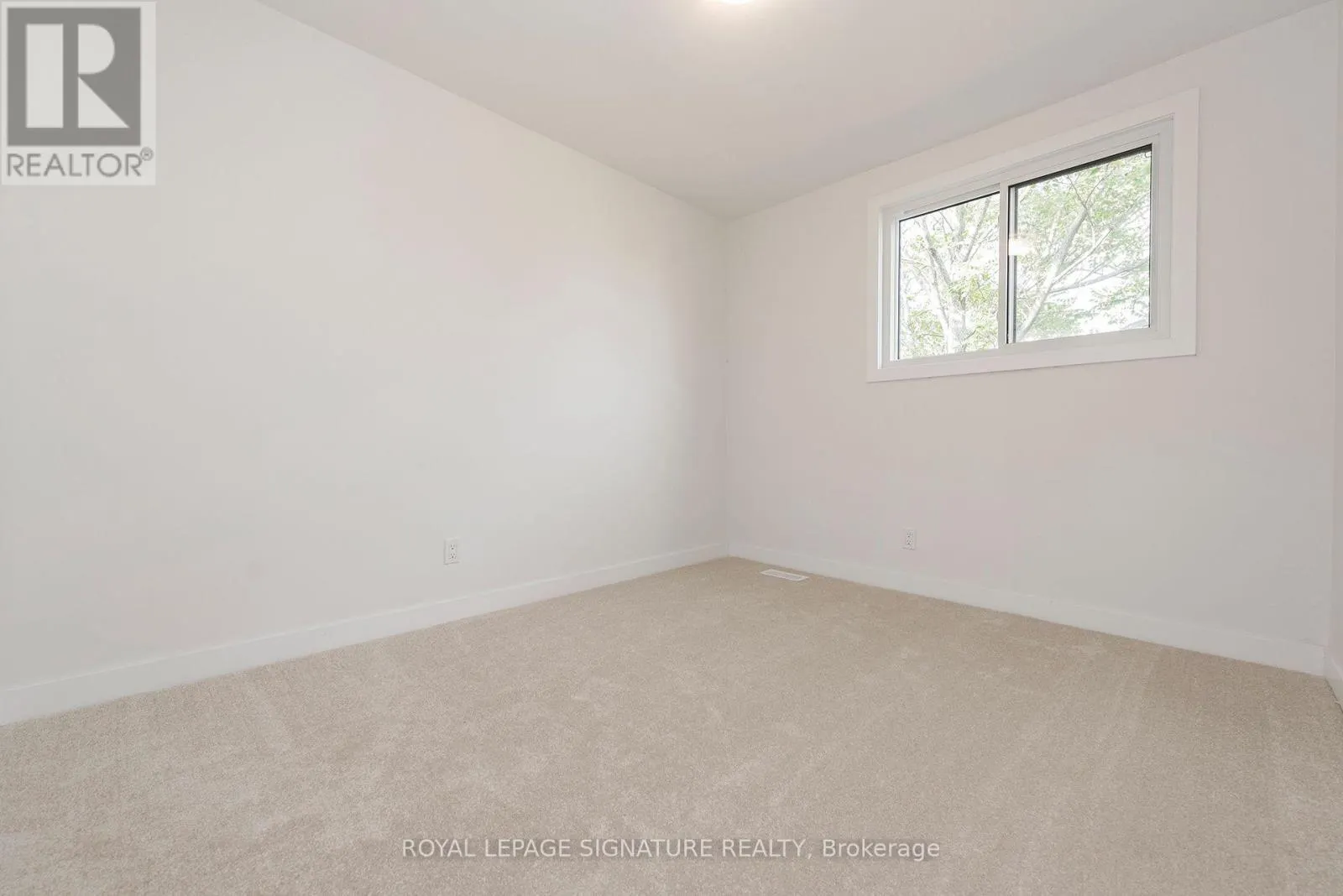 4 - 20 ANNA CAPRI DRIVE