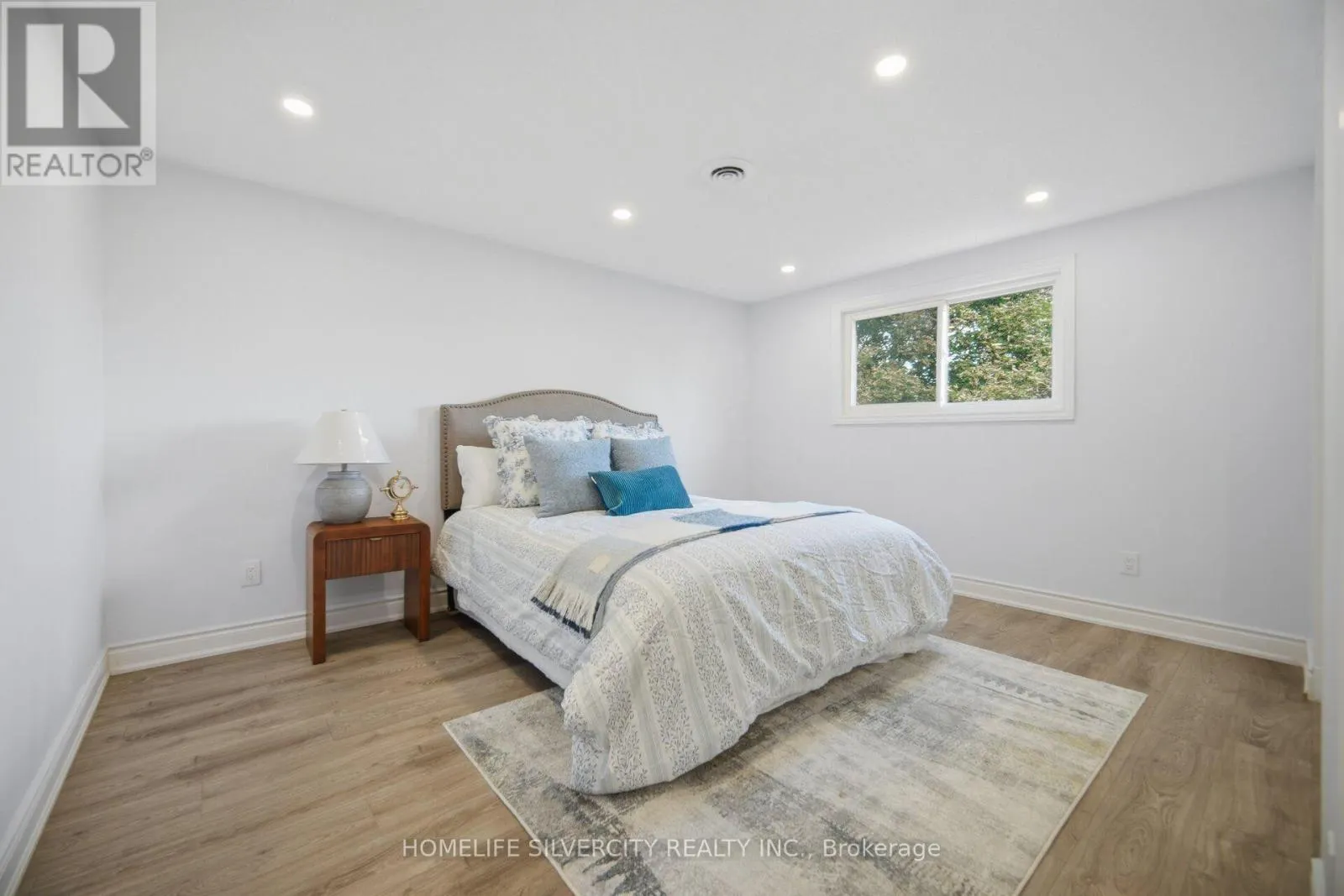 731 ELGIN STREET N
