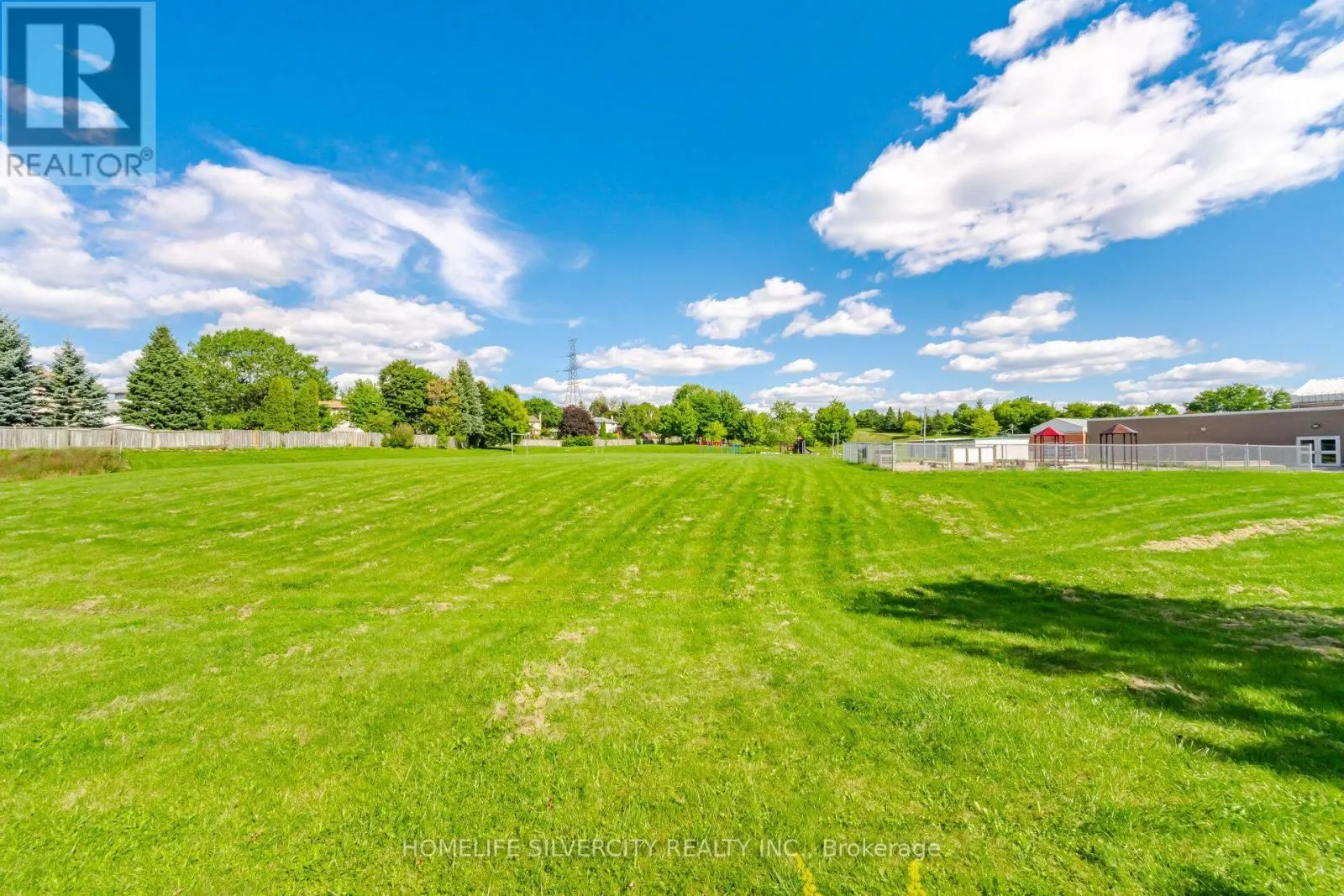 731 ELGIN STREET N