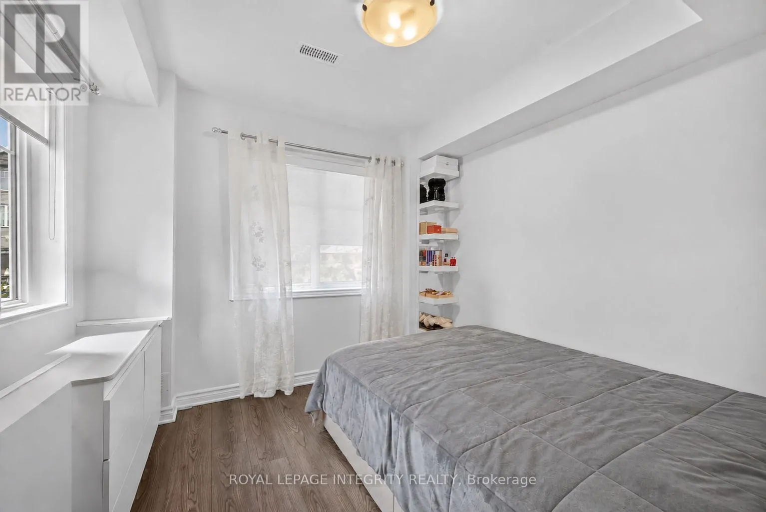 54 CORDAGE STREET