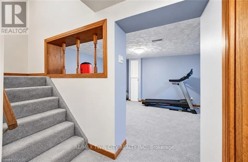 136 SEKURA CRESCENT