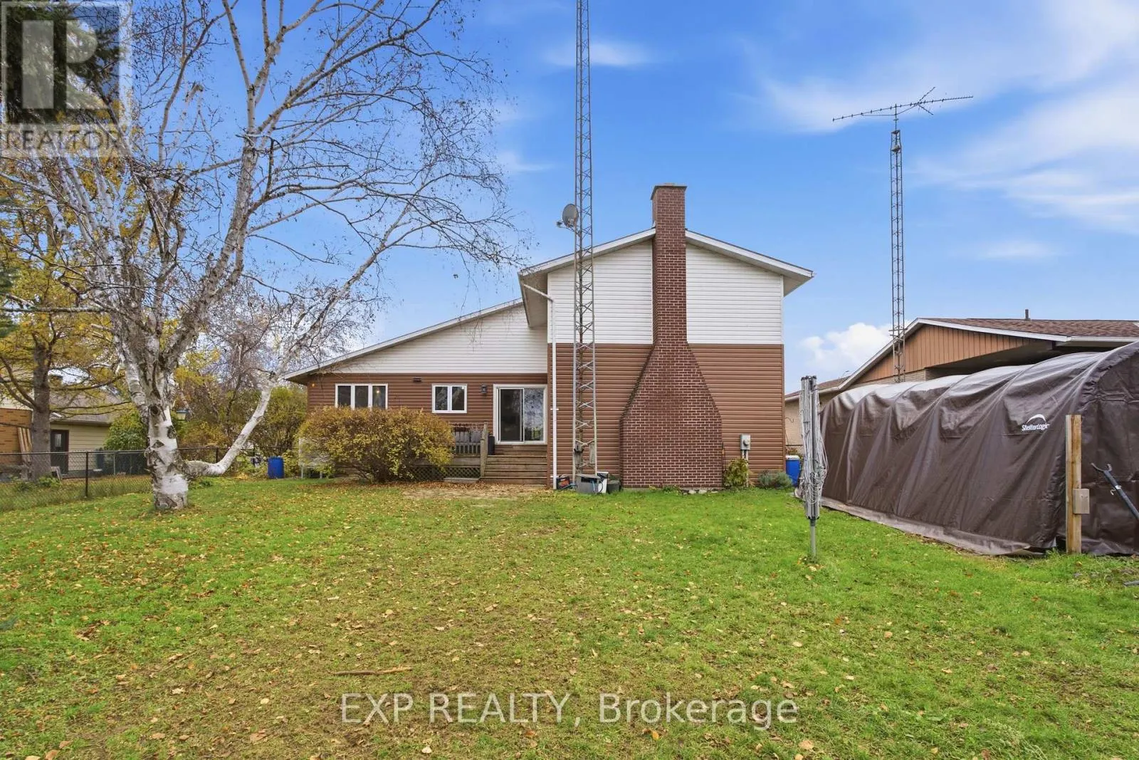 5 ISLAND PARK DRIVE