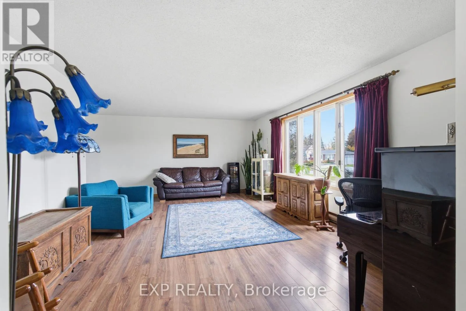 5 ISLAND PARK DRIVE