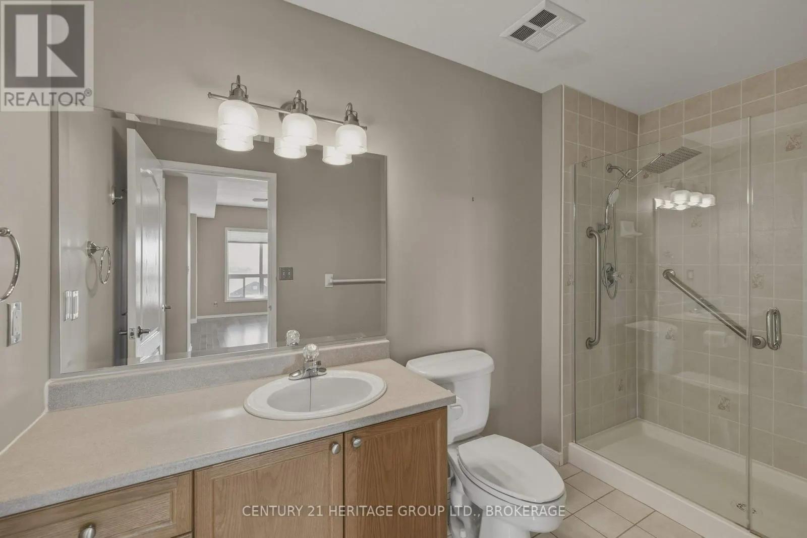 409 - 350 WELLINGTON STREET #409