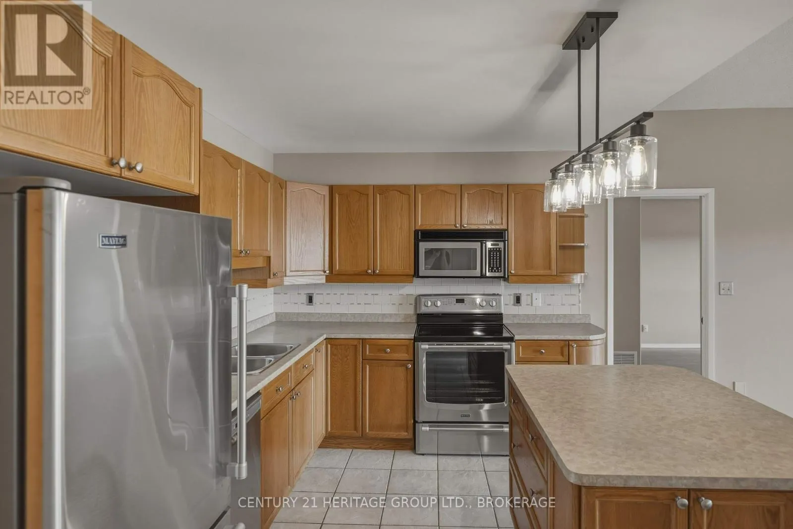 409 - 350 WELLINGTON STREET #409