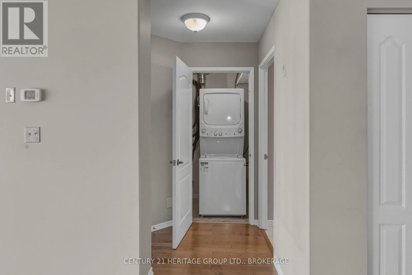 409 - 350 WELLINGTON STREET #409