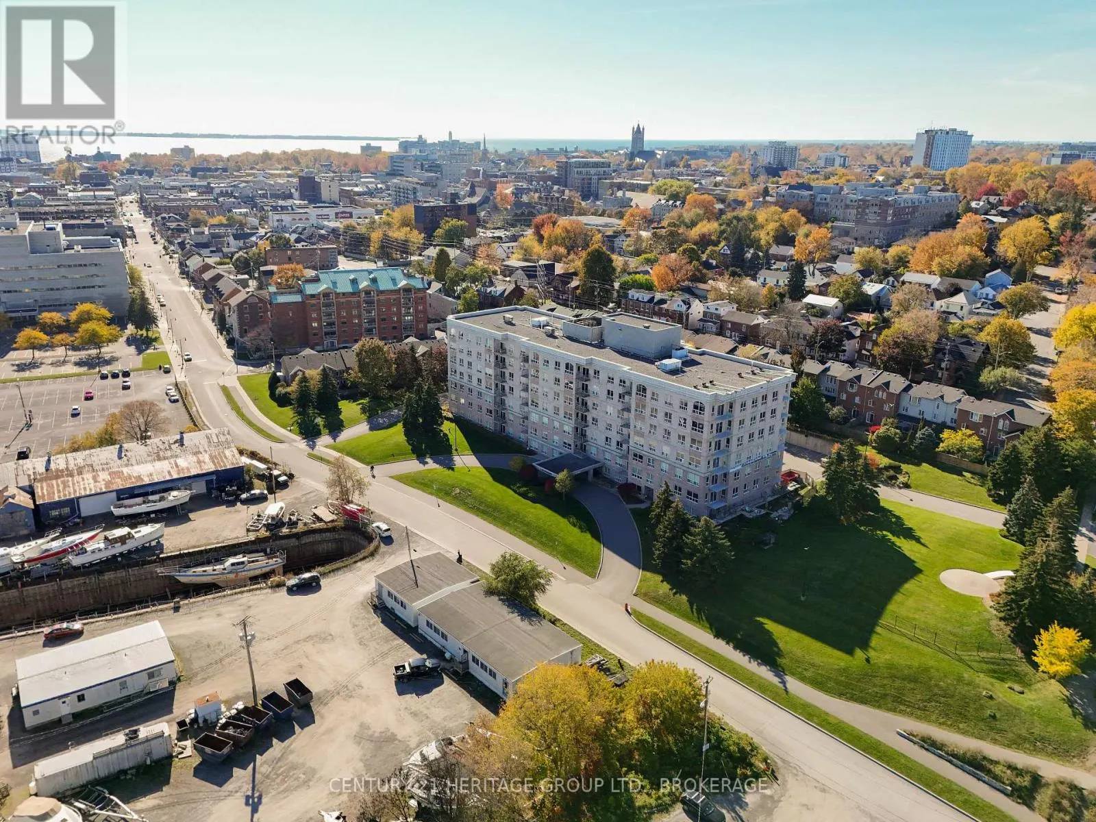 409 - 350 WELLINGTON STREET #409