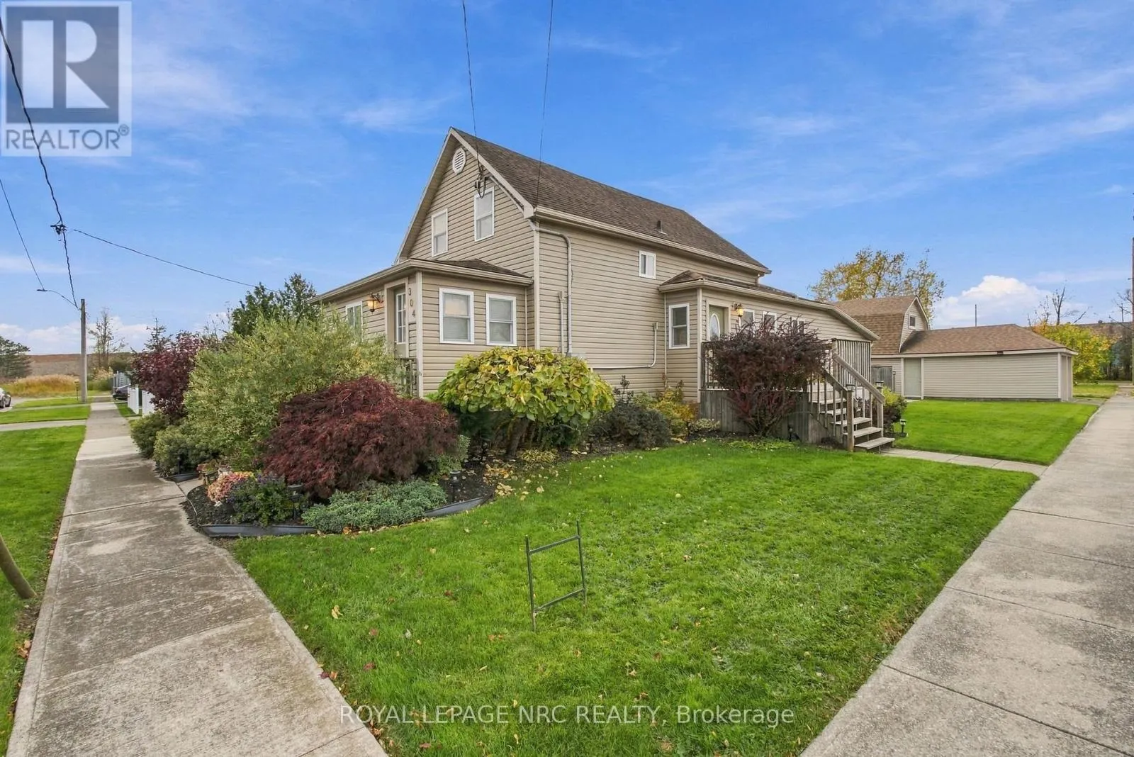 304 BEATRICE STREET