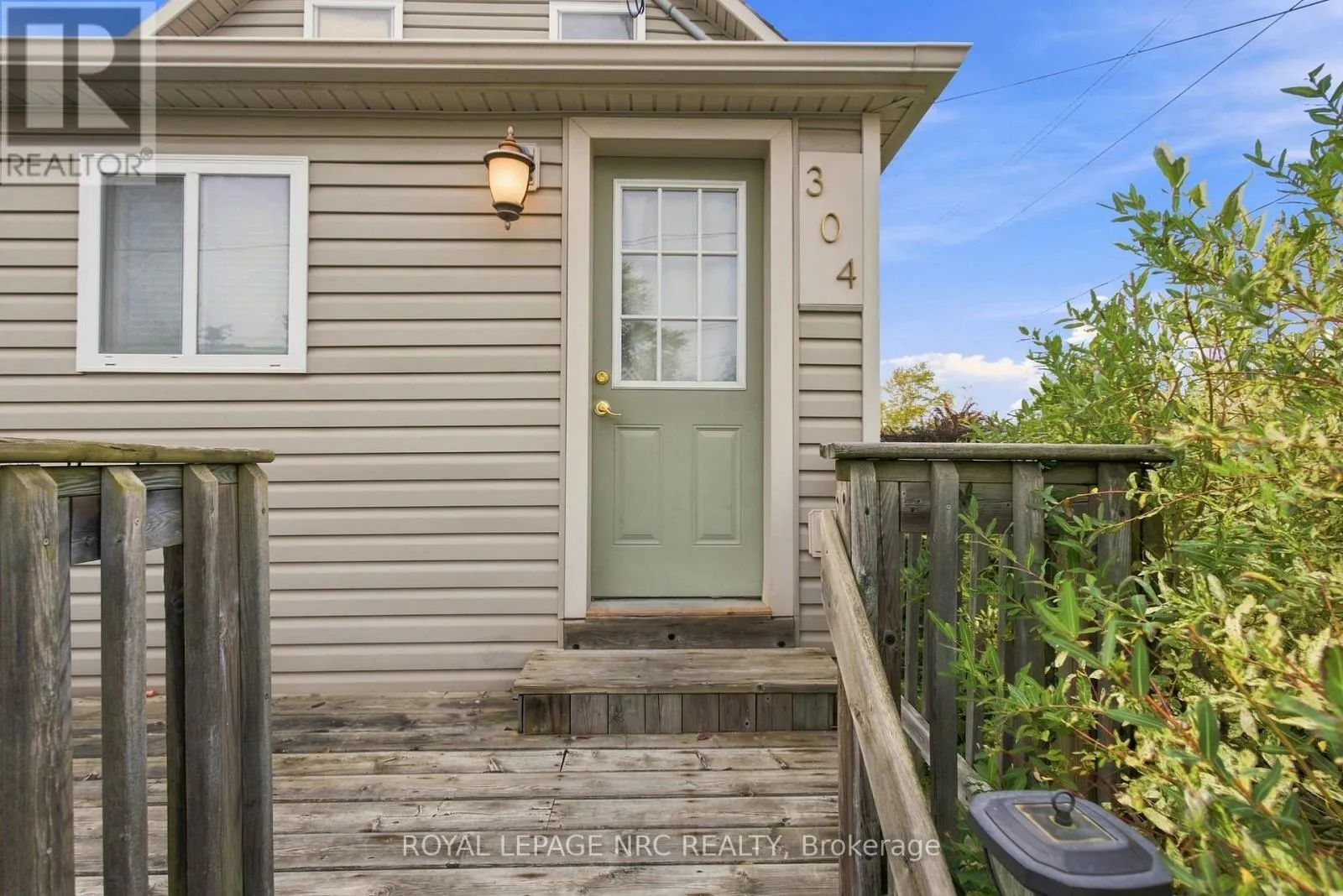 304 BEATRICE STREET