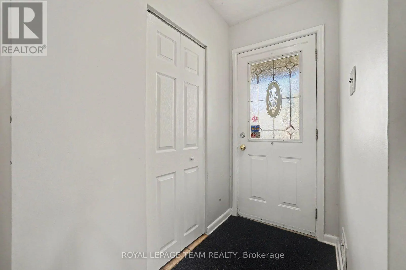 1126 MINNETONKA ROAD