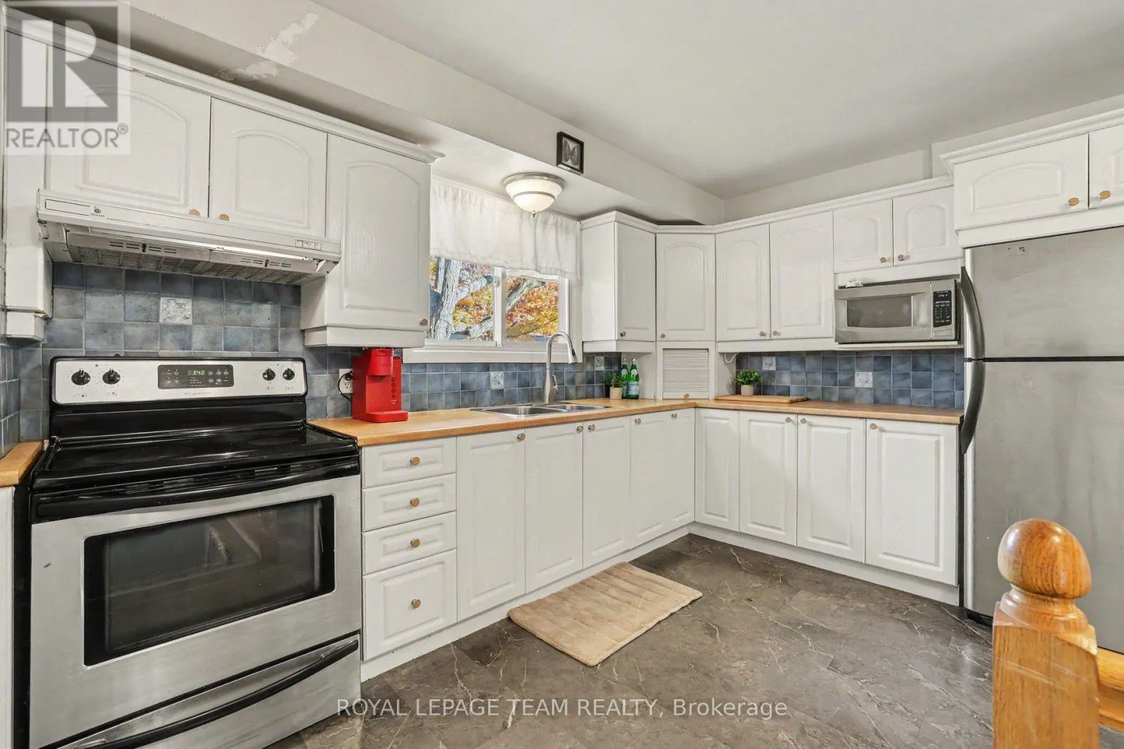 1126 MINNETONKA ROAD