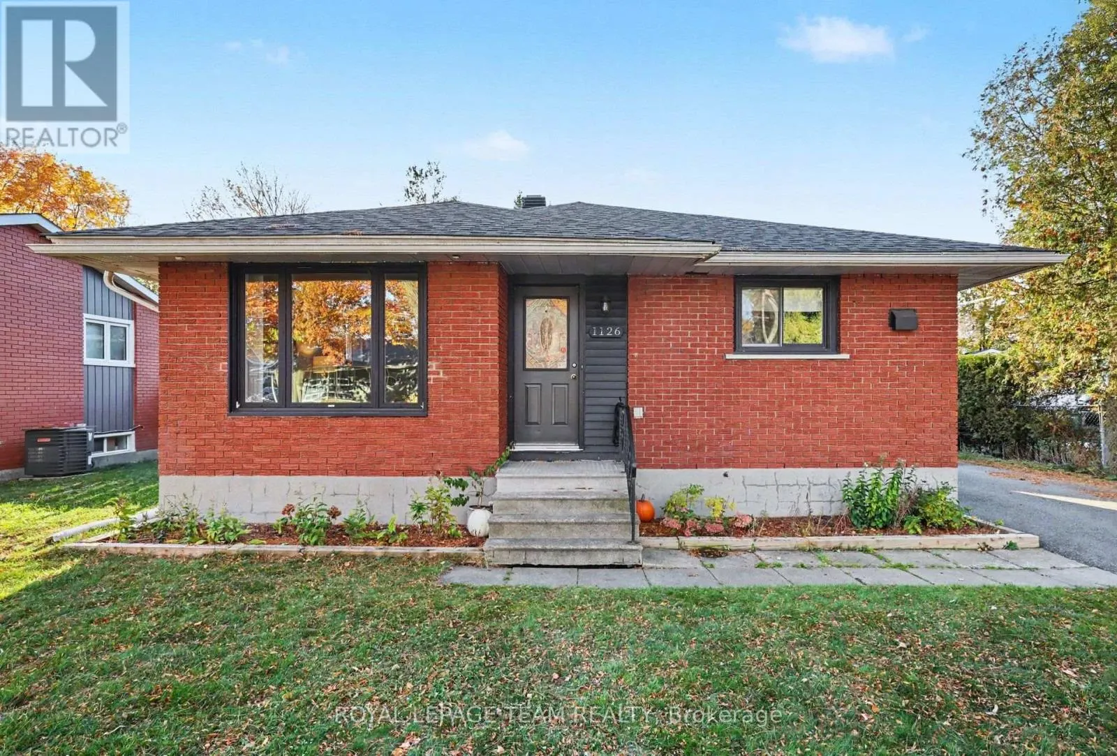 1126 MINNETONKA ROAD