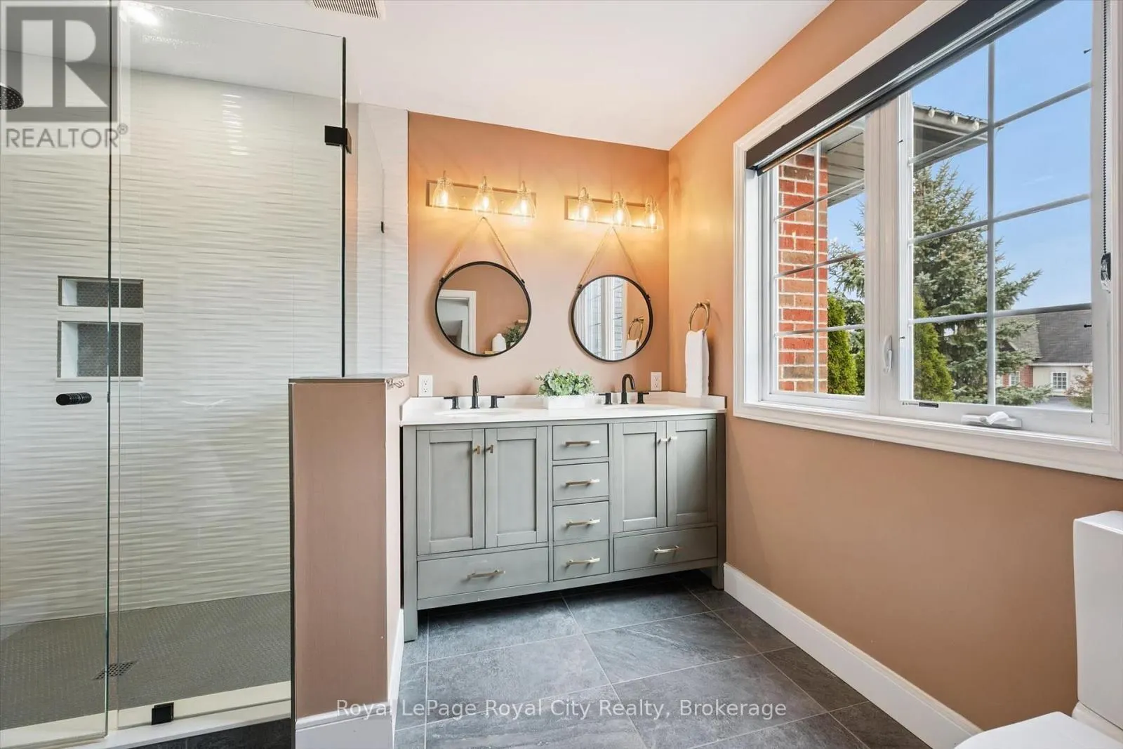 3 TRUESDALE CRESCENT