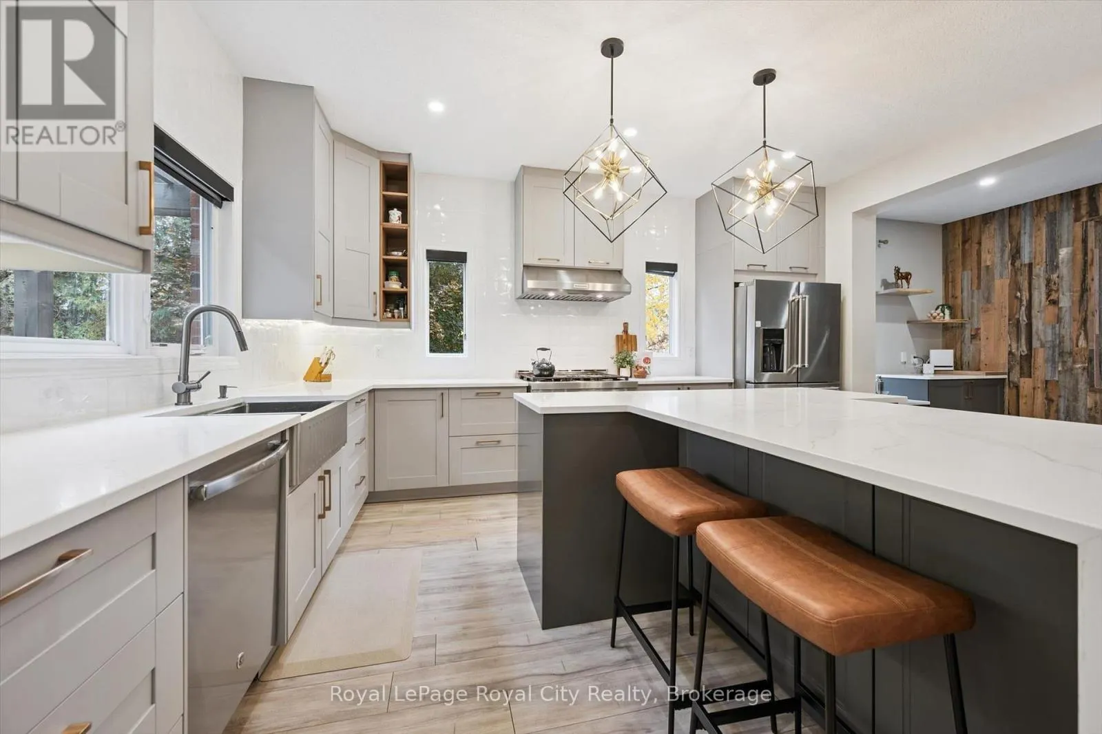 3 TRUESDALE CRESCENT