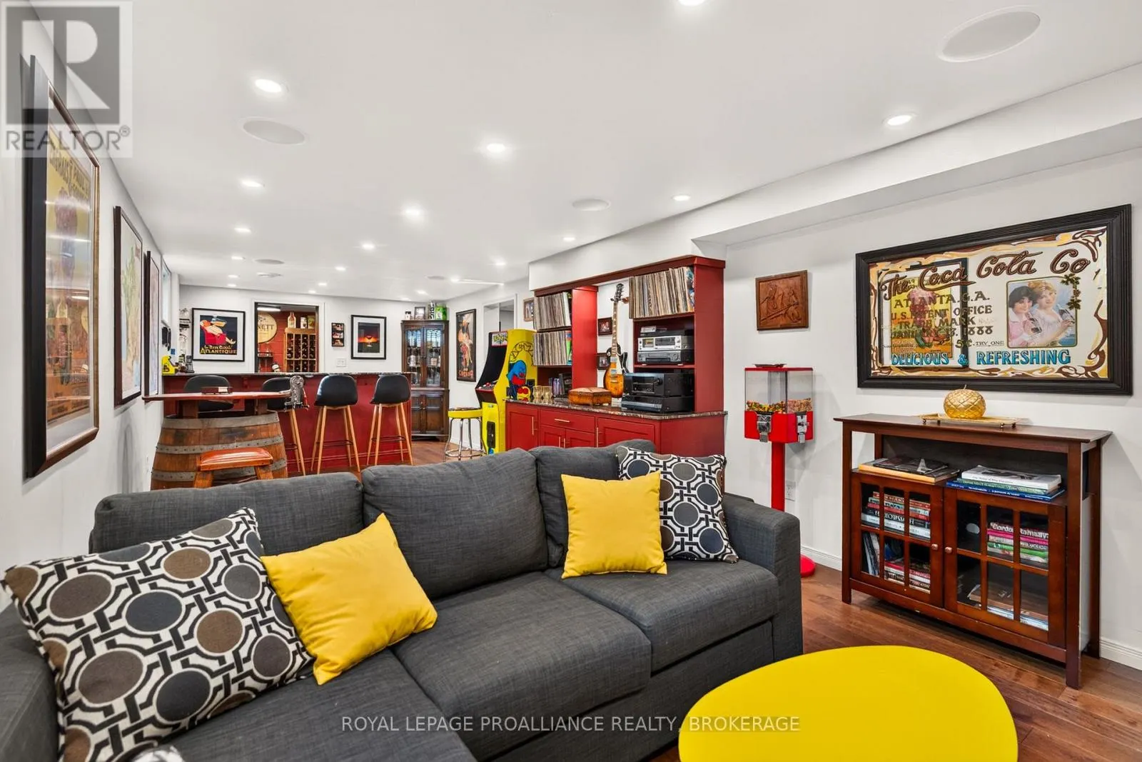 862 OLD COLONY ROAD