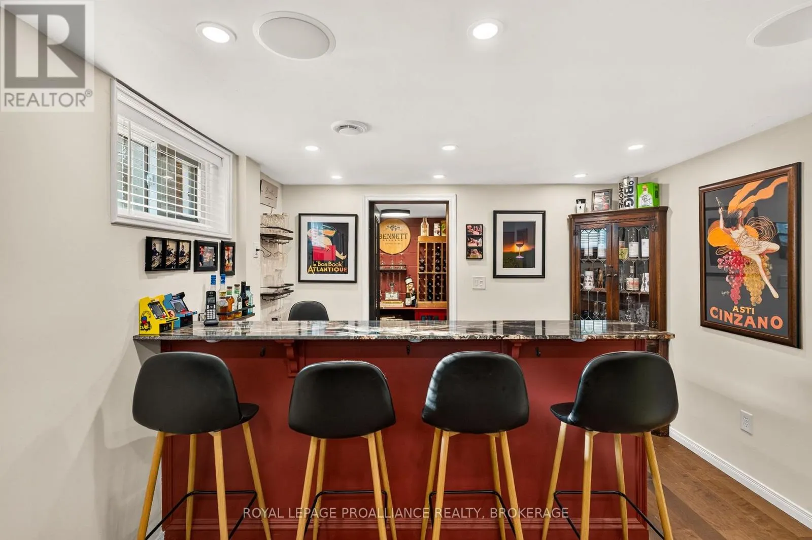 862 OLD COLONY ROAD