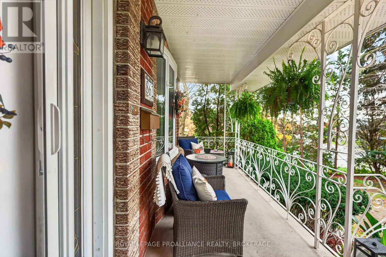 862 OLD COLONY ROAD