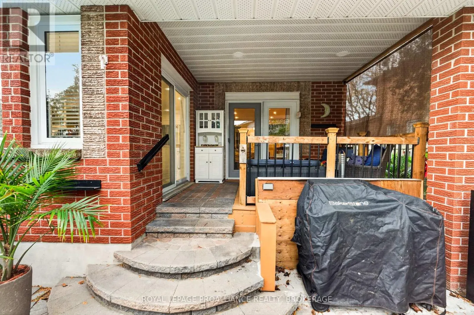 862 OLD COLONY ROAD