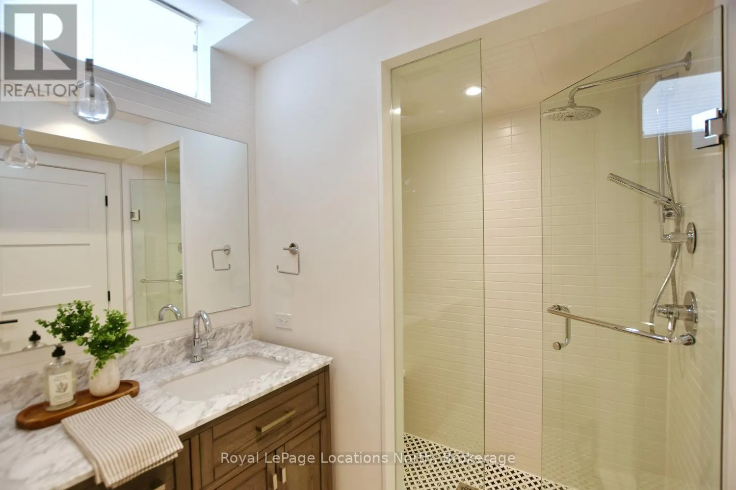 902 - 277 JOZO WEIDER BOULEVARD #902