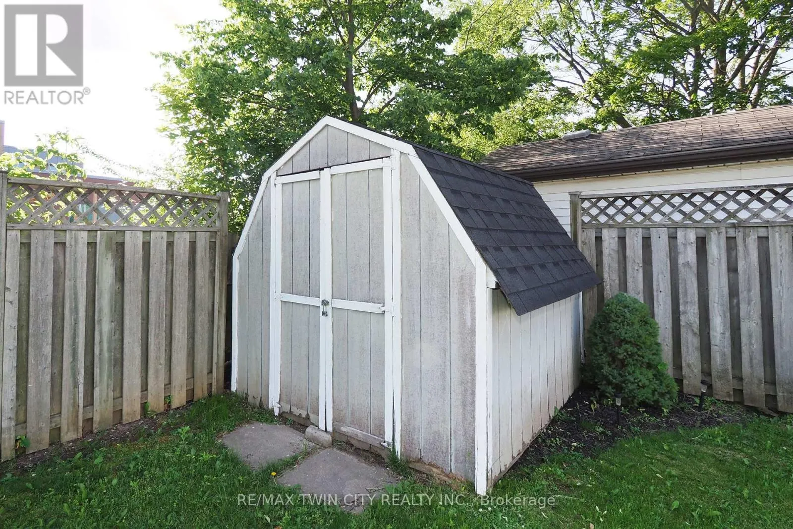 59 BAKERSFIELD DRIVE