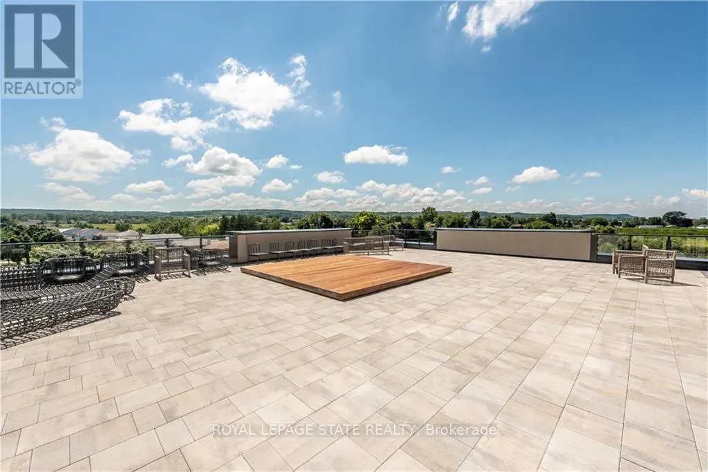 303 - 5055 GREENLANE ROAD