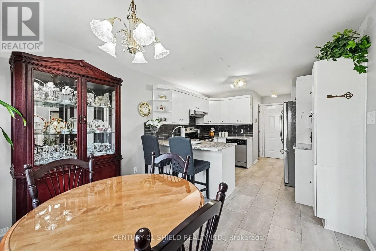 394 ELLEN AVENUE